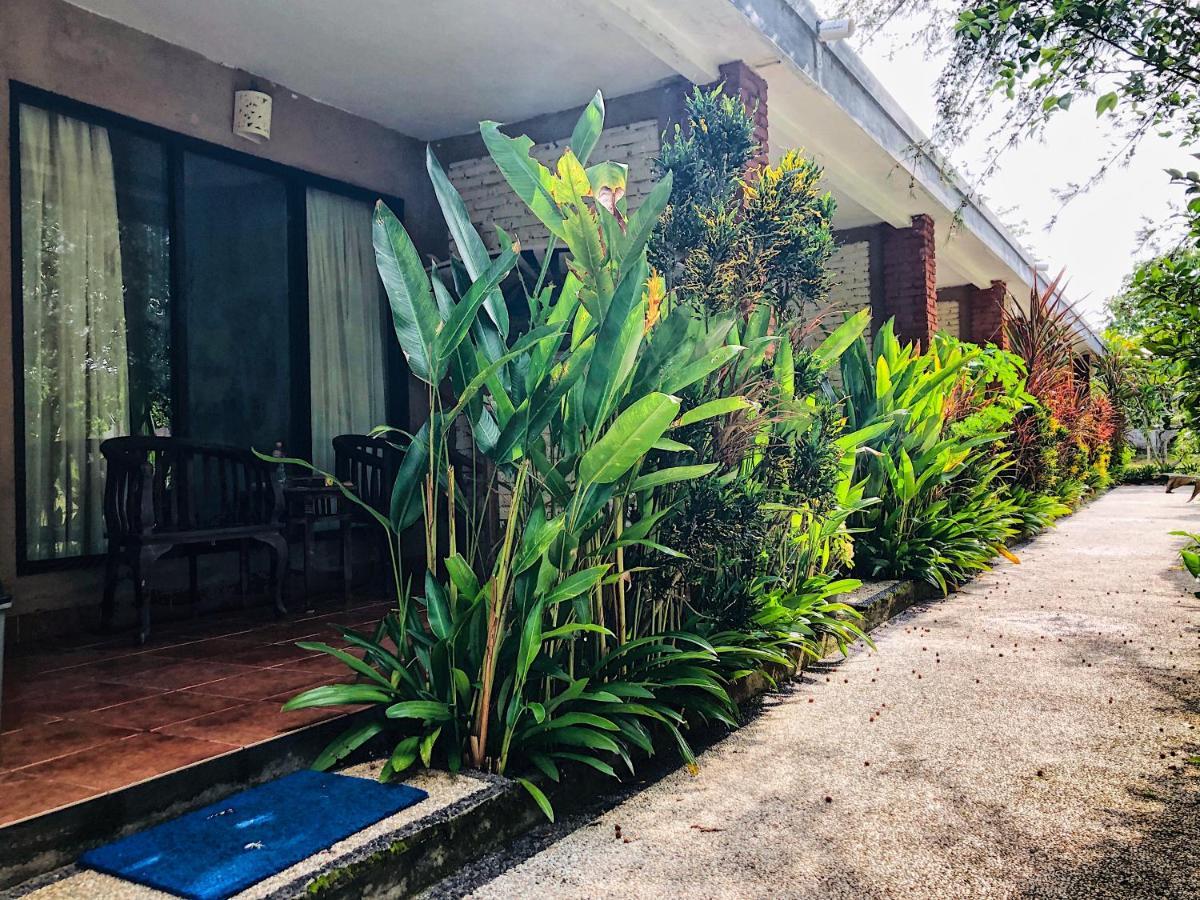 Balangan Garden Bungalow Pecatu  Exterior photo